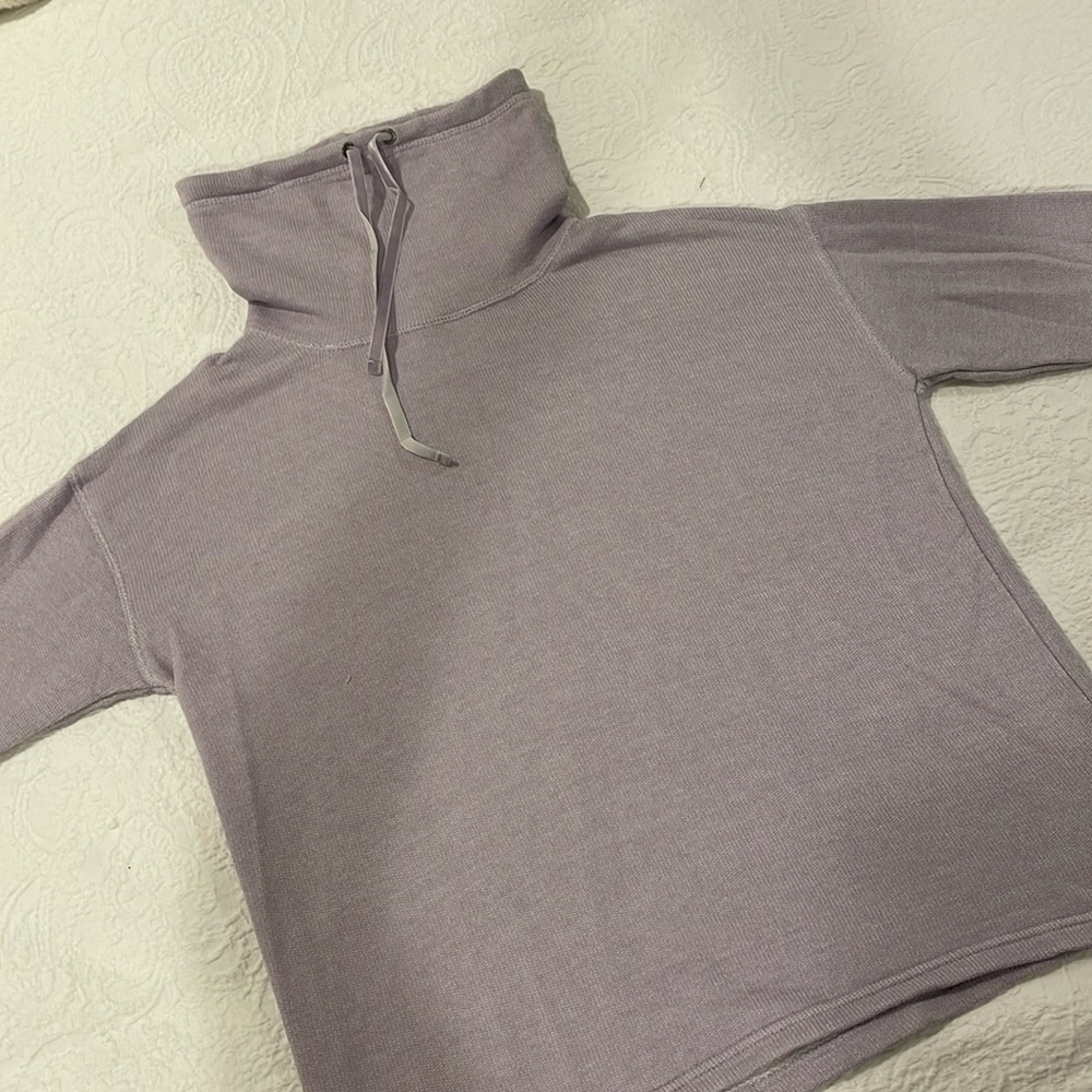 Chaps pretty purple sweatshirt 💜